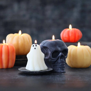 Sculpted Skull Candle – 100% Beeswax – Black - Handcrafted 